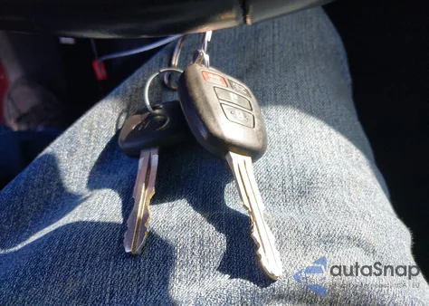 2015 Toyota Highlander Le Plus V6 z USA, uszkodzony, nr VIN 5TDBKRFH5FS099800